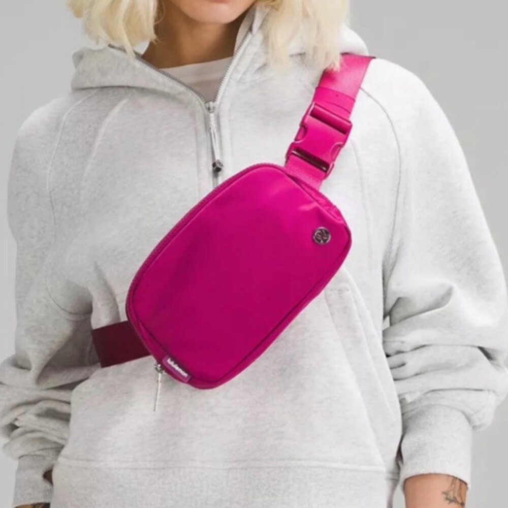 NWOT LULULEMON Everywhere Belt Bag O/S WLDB Wild Berry